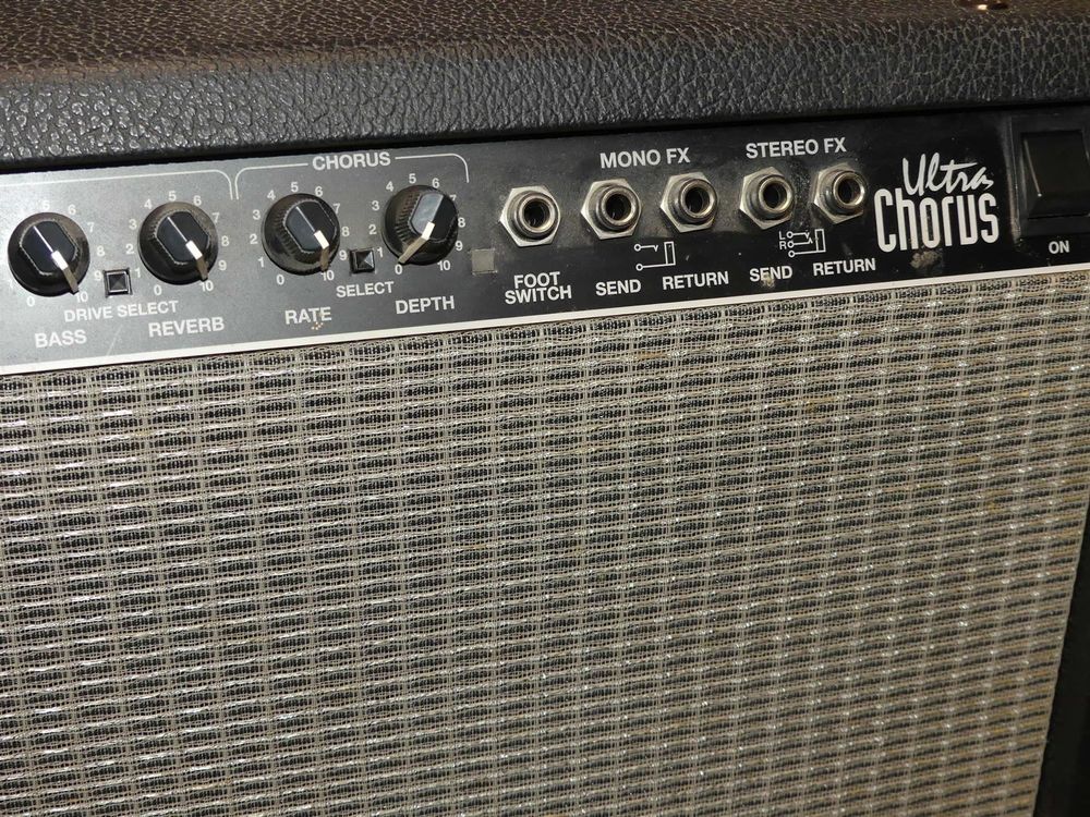 Fender ultra deals chorus pr 204