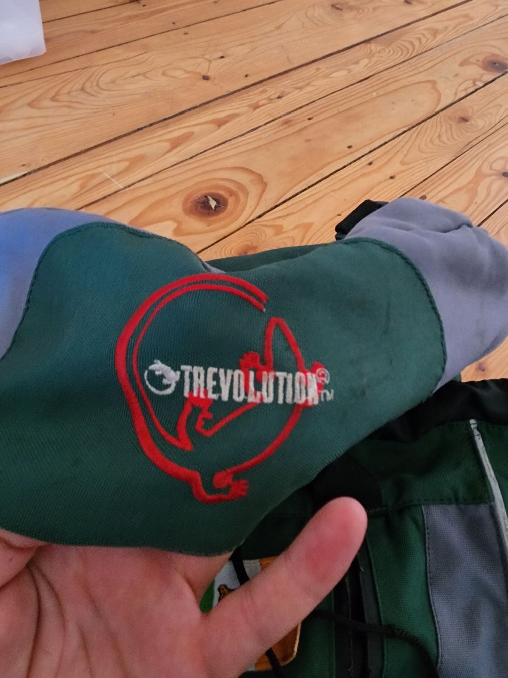 Sacs à dos: Trevolution Rucksack grün/grau  – D'occasion à Schötz par Zust 1