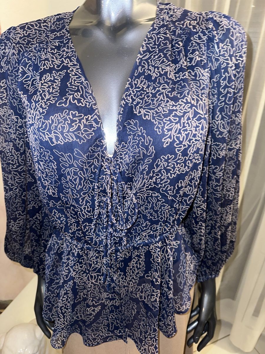 Ted Baker Blusen: TED BAKER BLUSE GR. M (3) neuwertig – Neu (gemäss Beschreibung) aus Unteraegeri von MH203 1