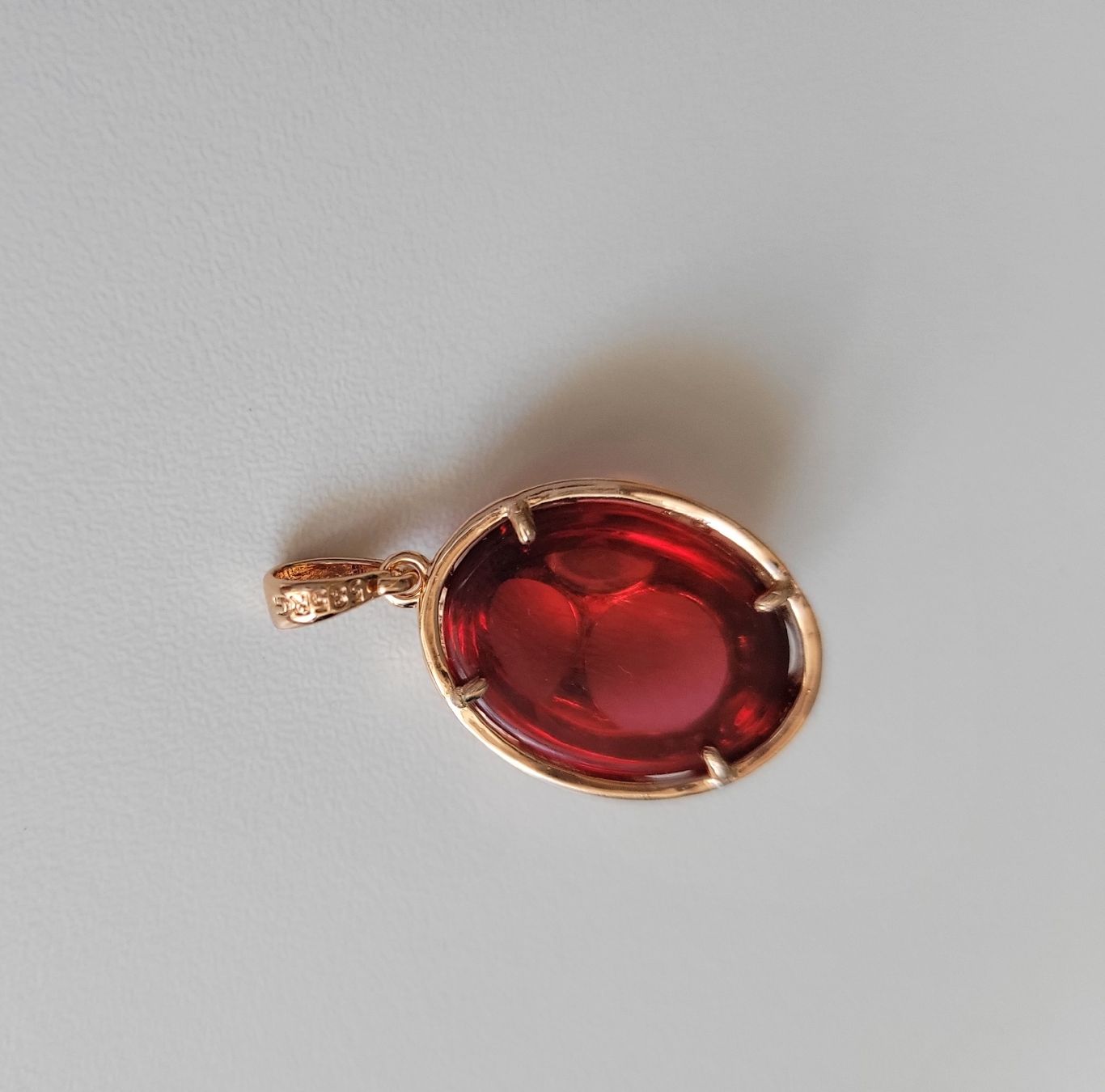 Ciondoli: Pendentif en plaqué or et rubis synthétique  – Usato da Bernex venduto da Dariafr 6