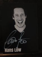 Hans Löw - handsigniet