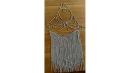 Halter Top und Rock mit silbernen Kettenfransen