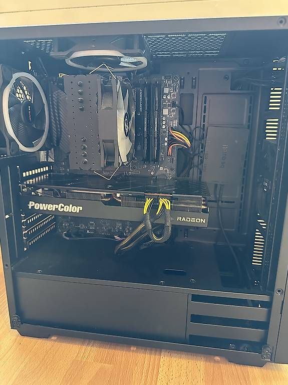 PCs: Gaming-PC Ryzen 7 3700X / RX 6800 / 32GB RAM / Windows 10 – Gebraucht aus Bassersdorf von Edd77 1