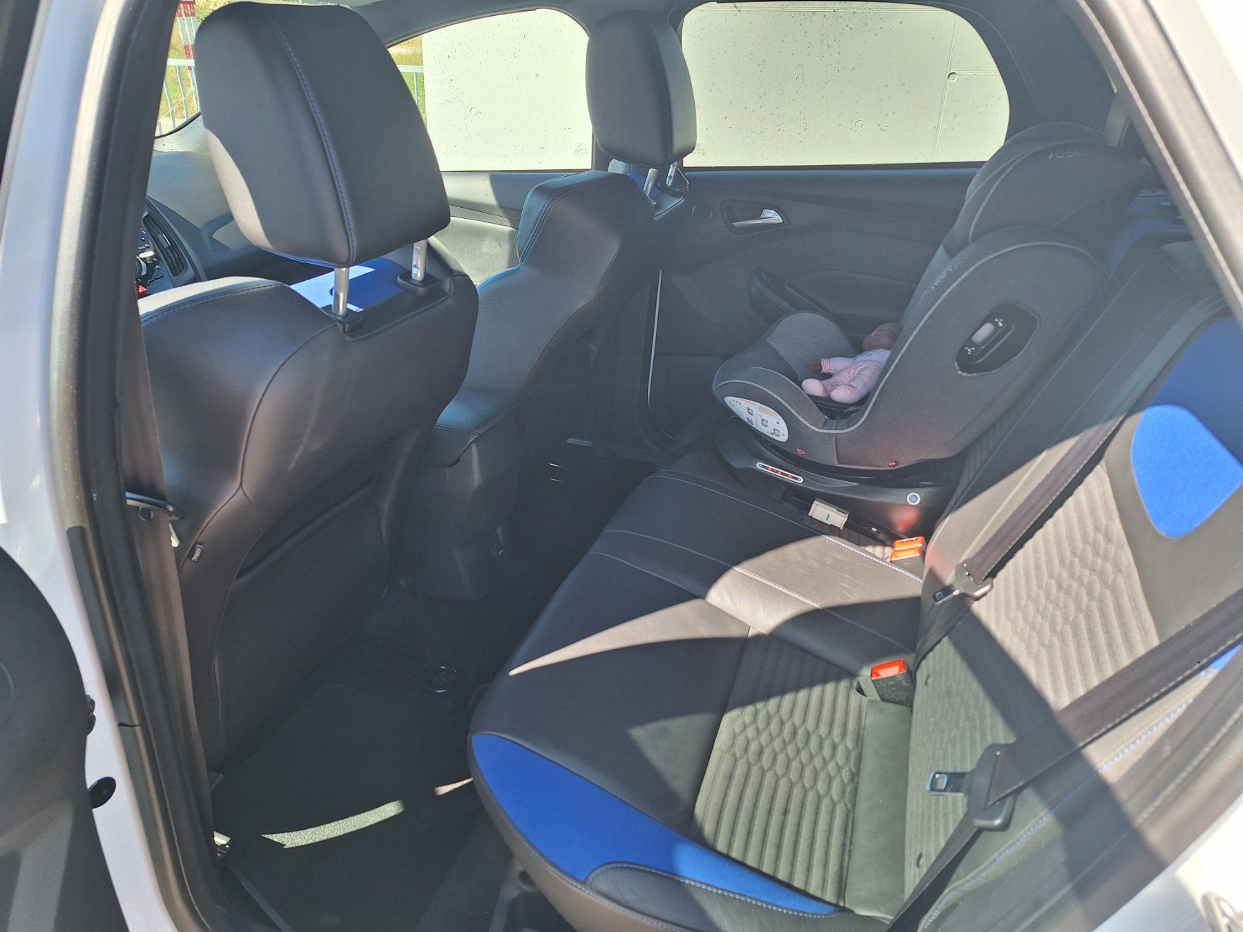 Ford Automobili: Ford Focus ST break 2.0 Ecoboost 250ch – Usato da Villargiroud venduto da man_xgw6 5