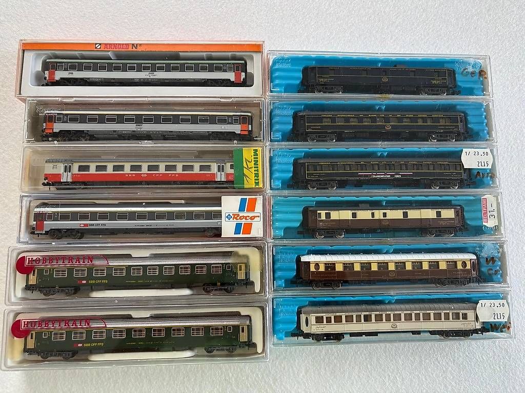 Modellini di ferrovie: Personenwagen – Nuovo e nell'imballaggio originale da Therwil venduto da han_27bq