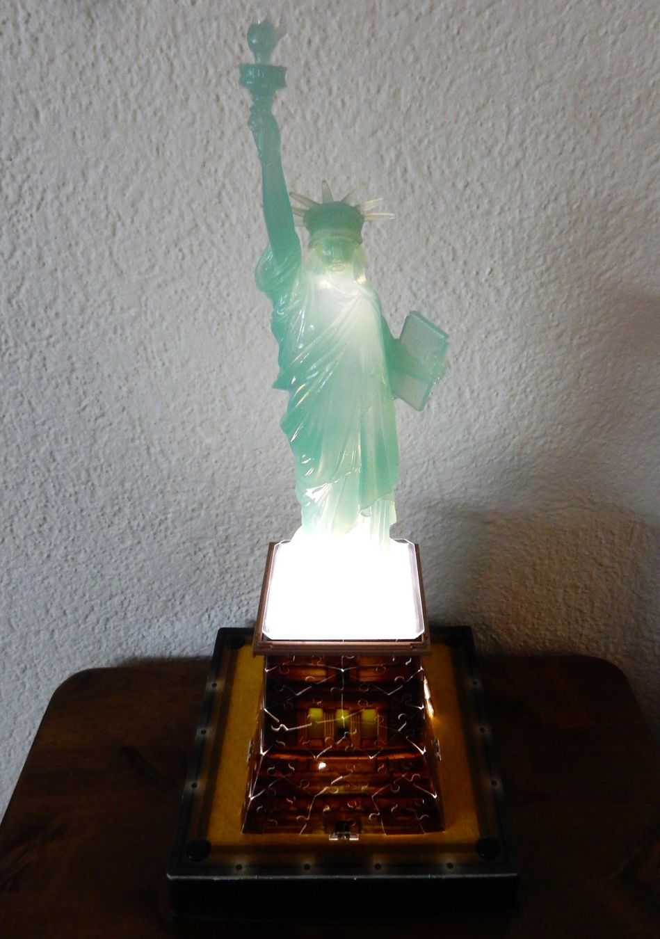 Ravensburger Puzzle: **Puzzle 3D Freiheitsstatue, leuchtend, ein Hingucker** – Usato da zürich venduto da Heidiho1 8