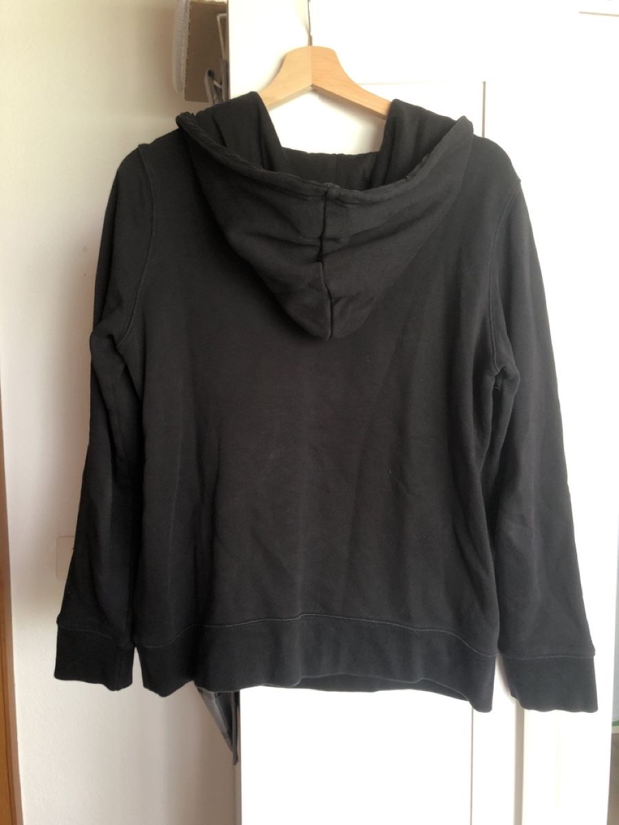 Maglioni & Felpe: Hoodie von Adidas Gr. 36 – Usato da Balsthal venduto da Katzenfan99 1