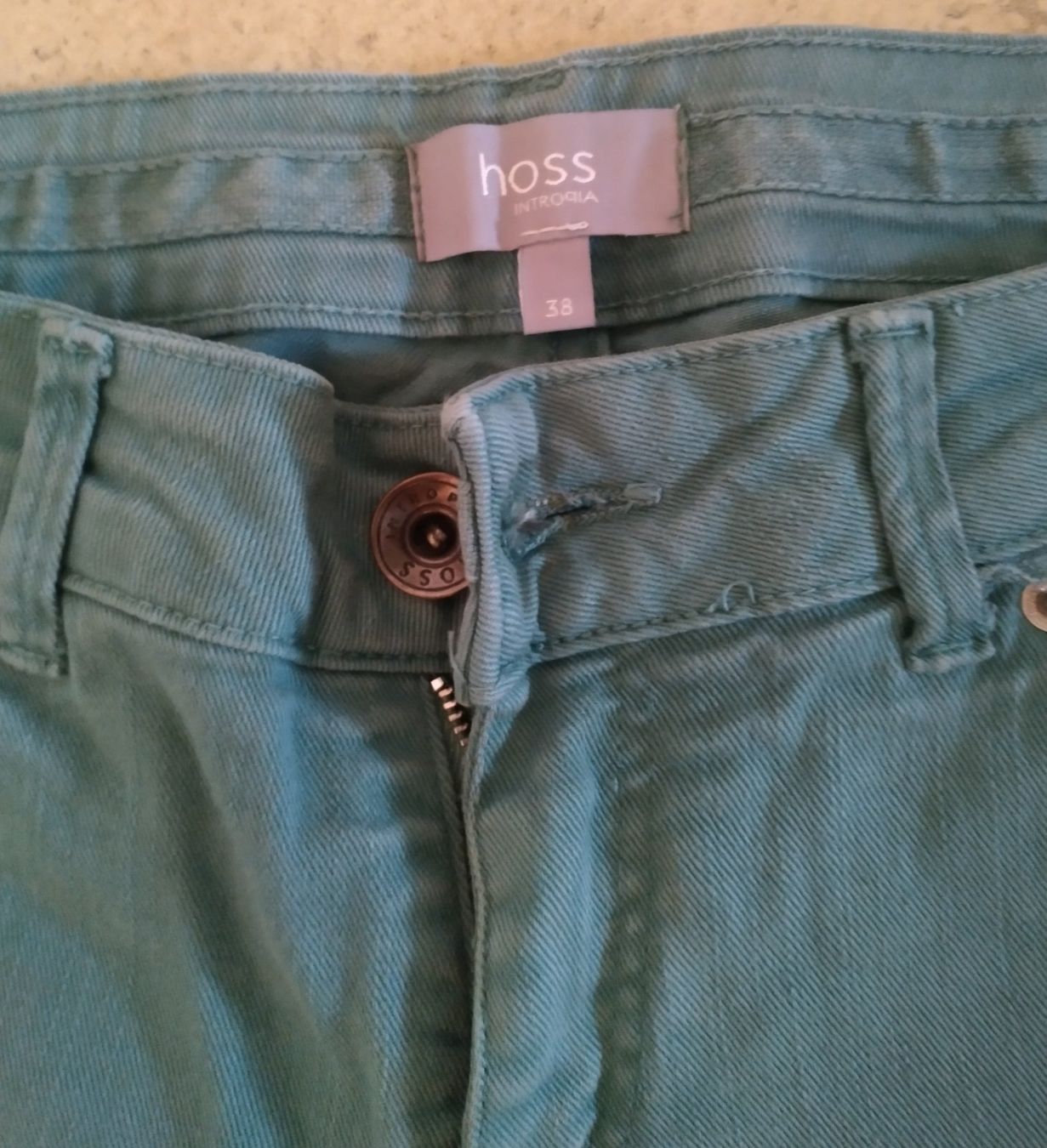 Jeans: Jeans Hoss Intropia Grösse 38 (36) – Usato da Laufen venduto da luzie07