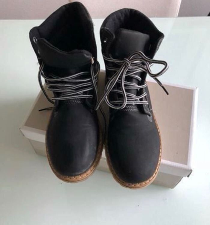 Damenschuhe: Damen Schuhe grösse 41 – Gebraucht aus Adliswil von Jessik0