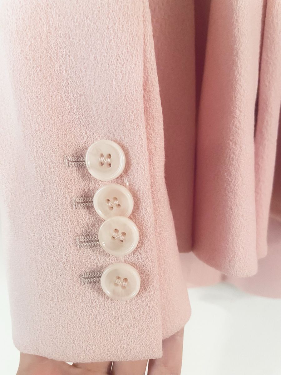 Alexander Mcqueen Completi & Tailleur: Costume Alexander McQueen rose, S – Usato da Baar venduto da wia_tp2r 4