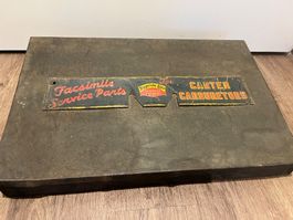 ANTIKE BOX FÜR AMERIKANISCHE  AUTO VERGASER TOP SELTEN BLECH