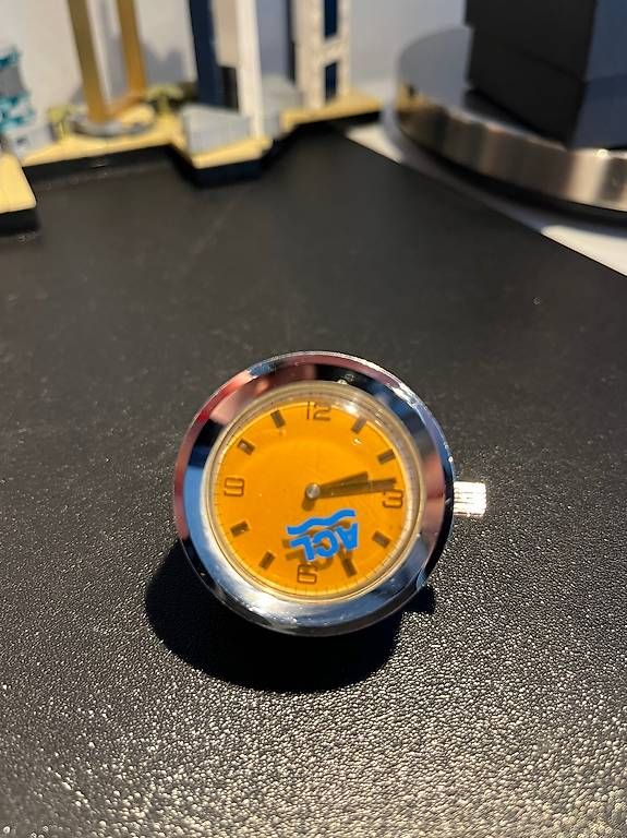 Orologi da terra & Orologi da parete: Tischuhr mechanisch sehr schön – Usato da Basel venduto da mla_69xc 2