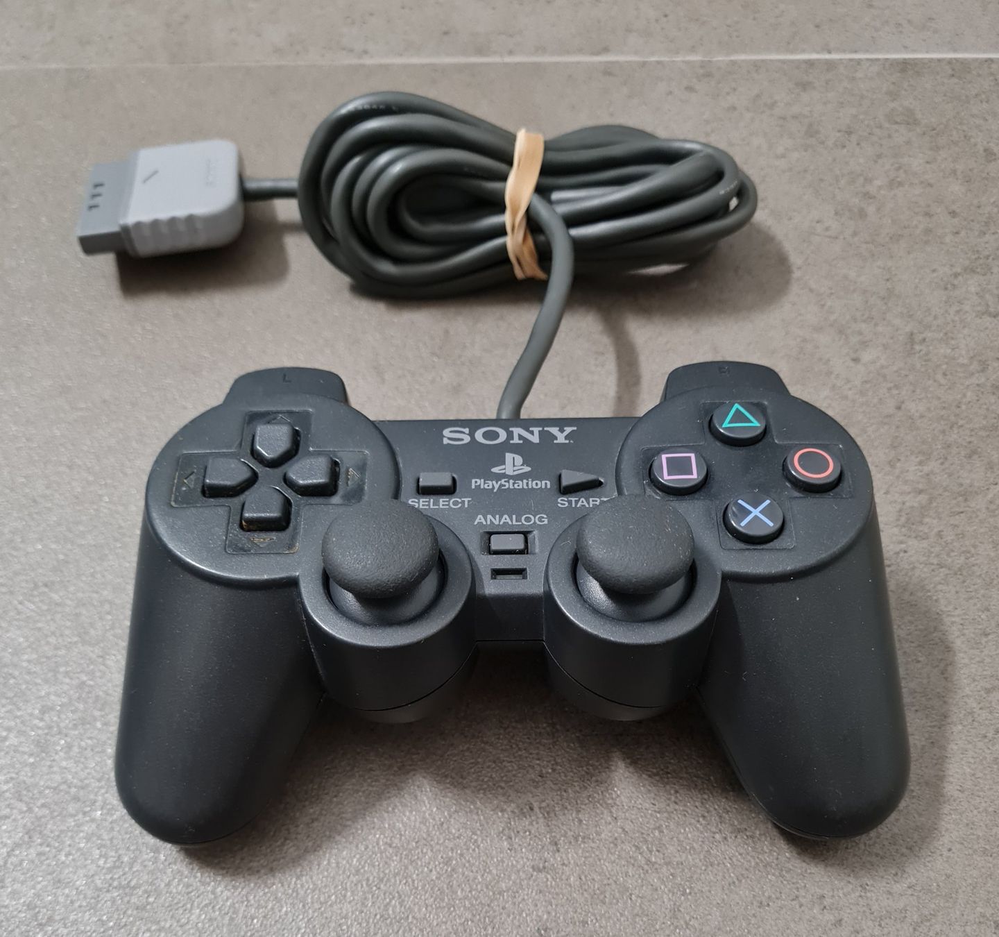 Sony Controller: Original PS1 Controller - schnelle Lieferung! – Usato da Birsfelden venduto da Dealgoenner24 1