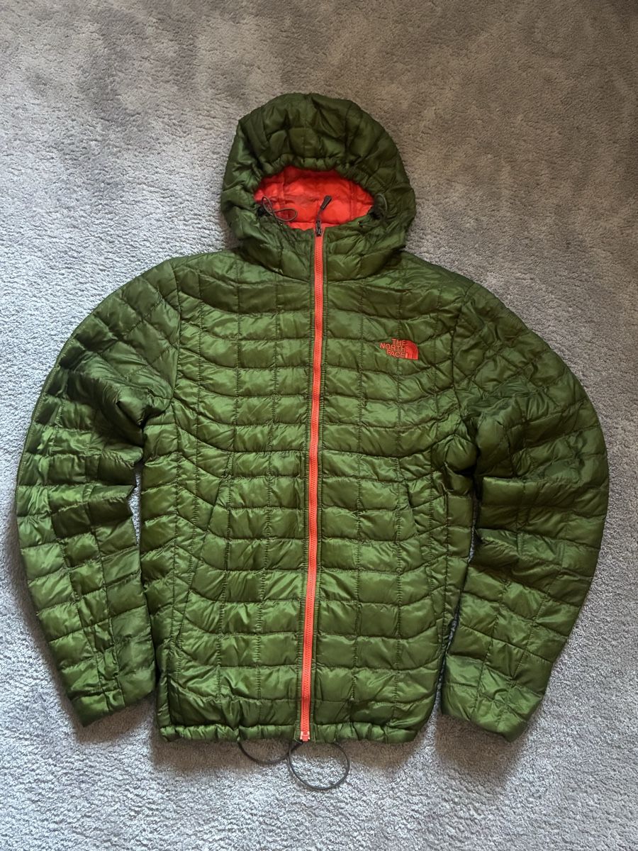 North Face Jacken: The North Face Jacke – Neu (gemäss Beschreibung) aus Gelterkinden von lgx2h3lm5