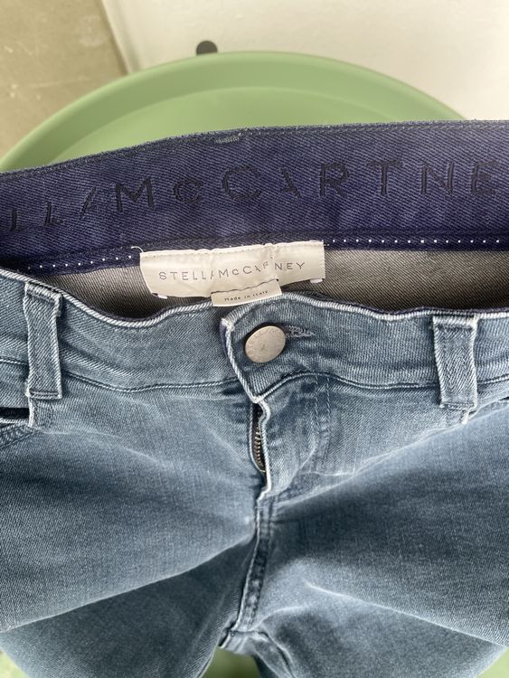 Stella McCartney Jeans: Stella McCartney Jeans, T.28, gris bleuté  – D'occasion à Fribourg par plenilunios