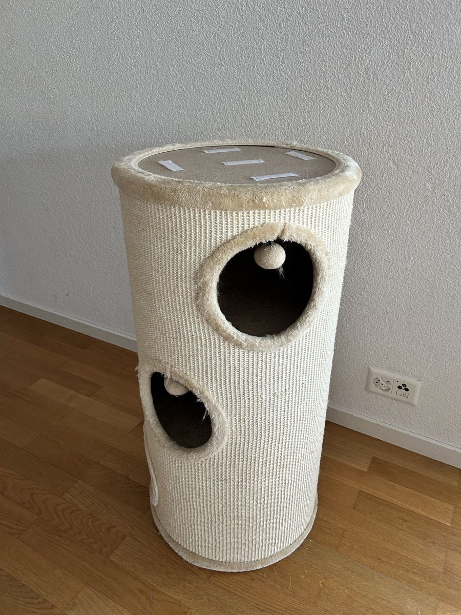 Tiragraffi: Kratztonne Katzen – Usato da Zürich venduto da leo_m7wh 1