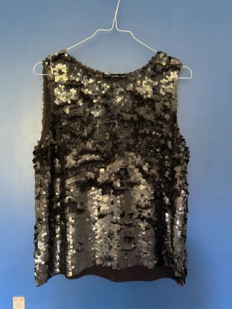 Damen Pailletten Top DKNY schwarz ärmellos 1x getragen