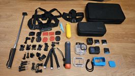 GoPro HERO10 Black - mit sehr viel Zubehör