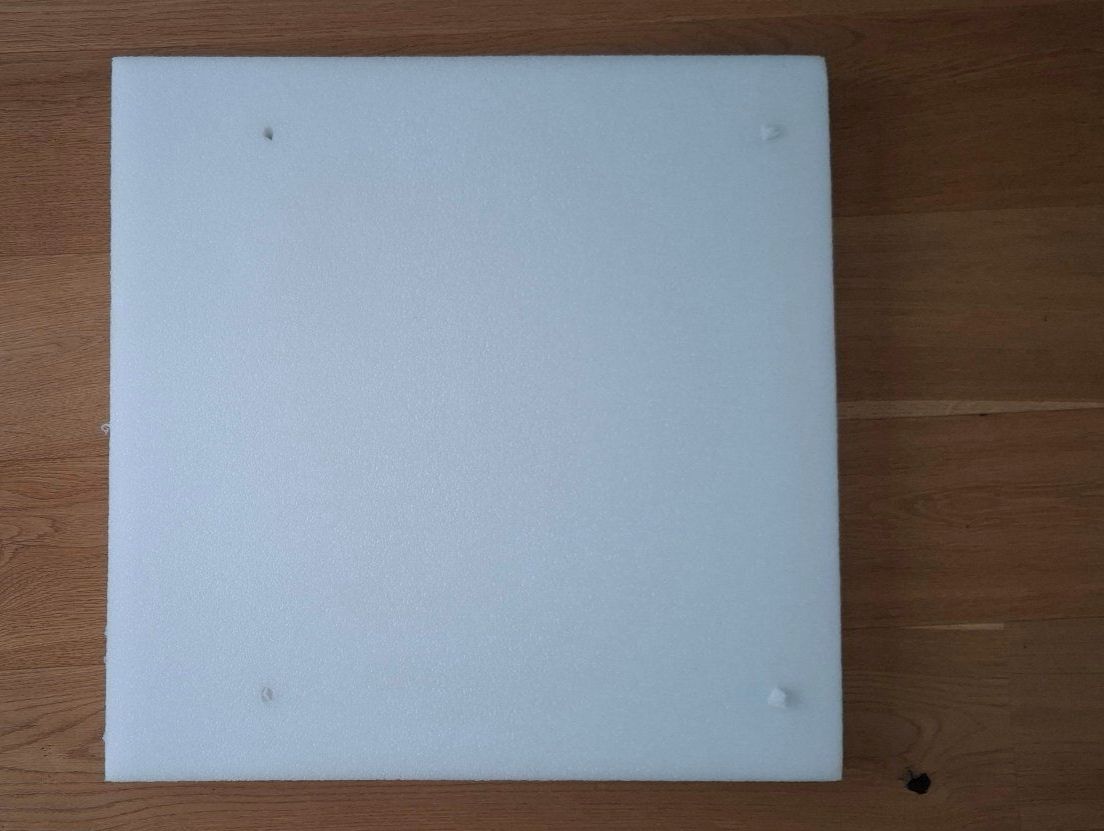Bodenbeläge: Stossabsorbierende Schaustoffplatte  60x60cmx5cm – Gebraucht aus Eschenbach LU von neg_zw6v 1