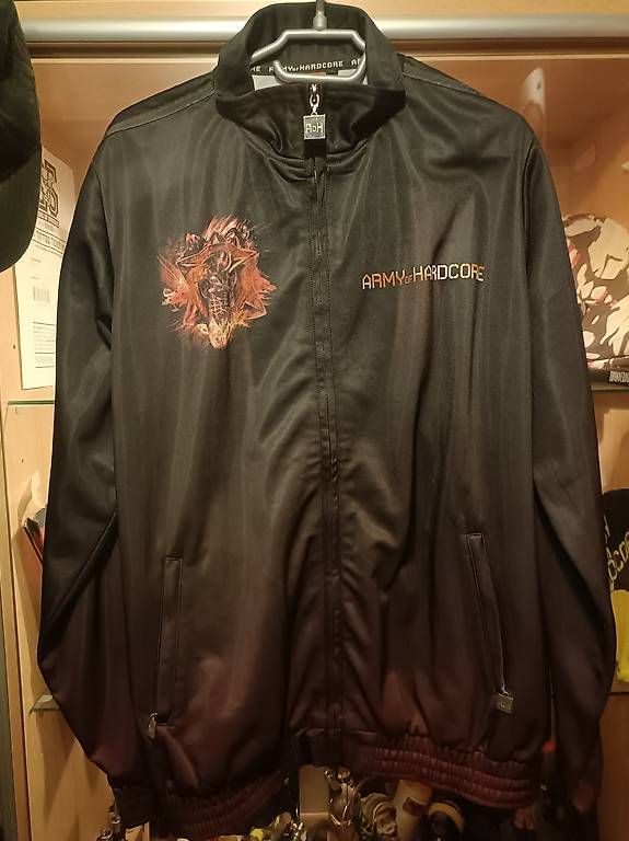 Giacche: Veste harmony, army of hardcore, hardshock  – Usato da La Roche FR venduto da zan_29yx 1