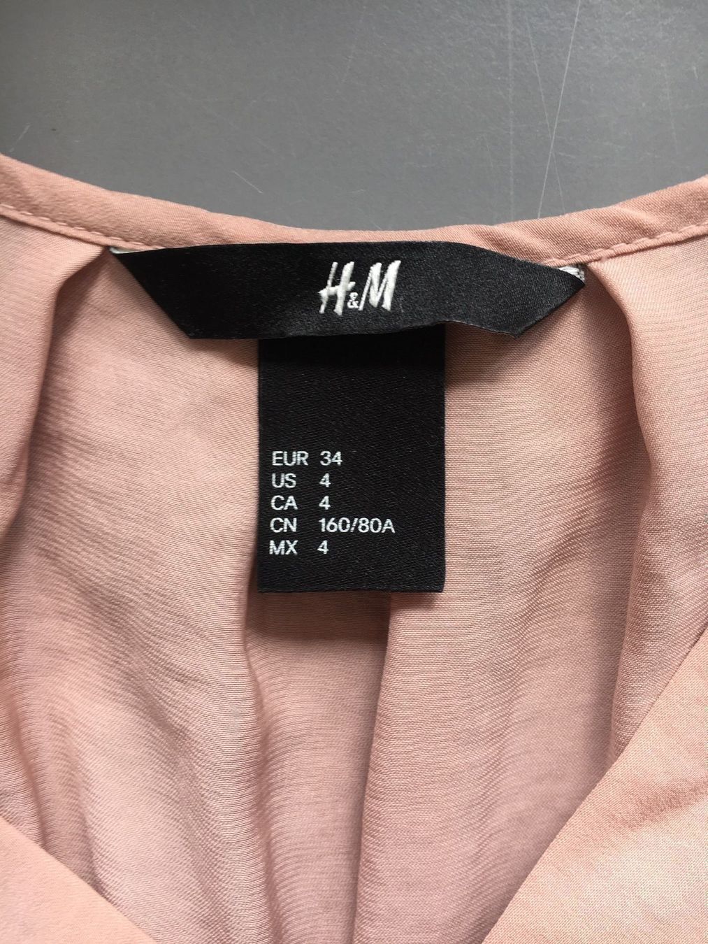 H&M Top: Lachs & schwarz H&M Shirts Gr. 34 – Usato da Zürich venduto da ehupp 4