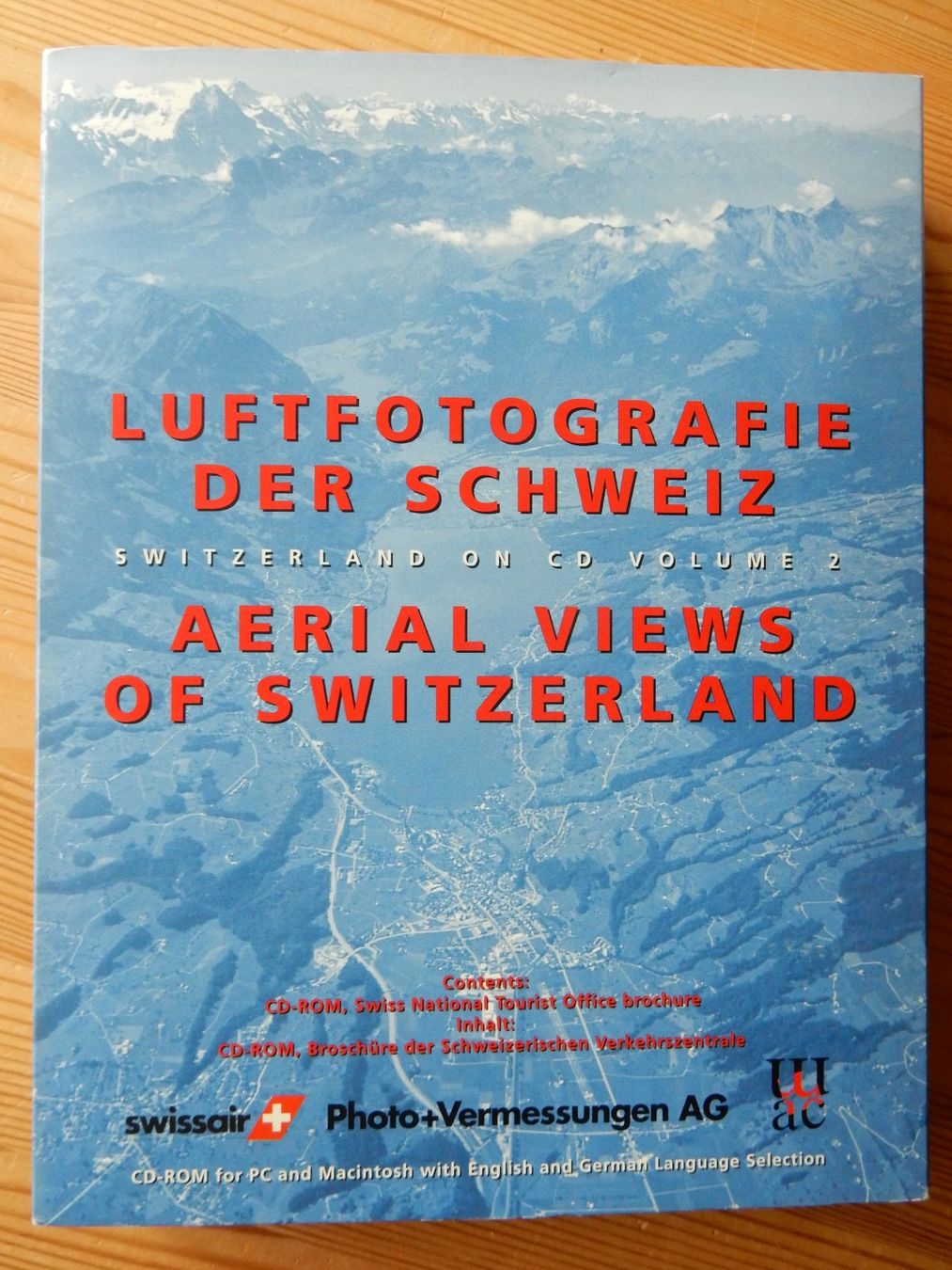 CD & DVD vergini: Luftfotografie der Schweiz - CD-Rom in Geschenkpackung – Nuovo (secondo la descrizione) da Jona venduto da JOberg_25
