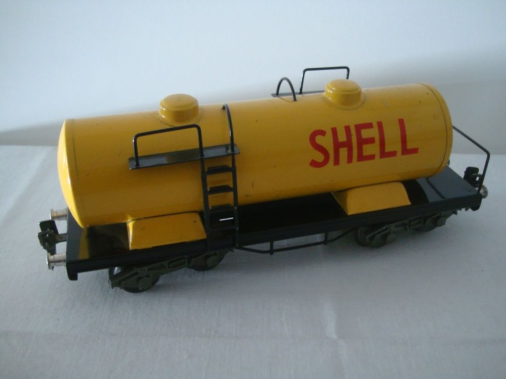 HAG Spur 0 - SHELL - Tankwagen - 4-achsig (Gebraucht) in Neuenegg für ...