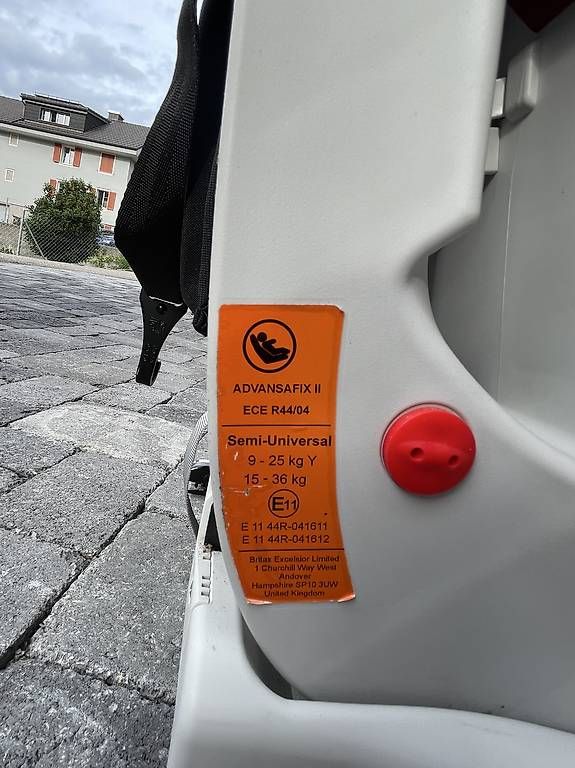 Seggiolini per auto: Römer Britax Kindersitz 9-36Kg – Usato da Hitzkirch venduto da Peperoni690 4
