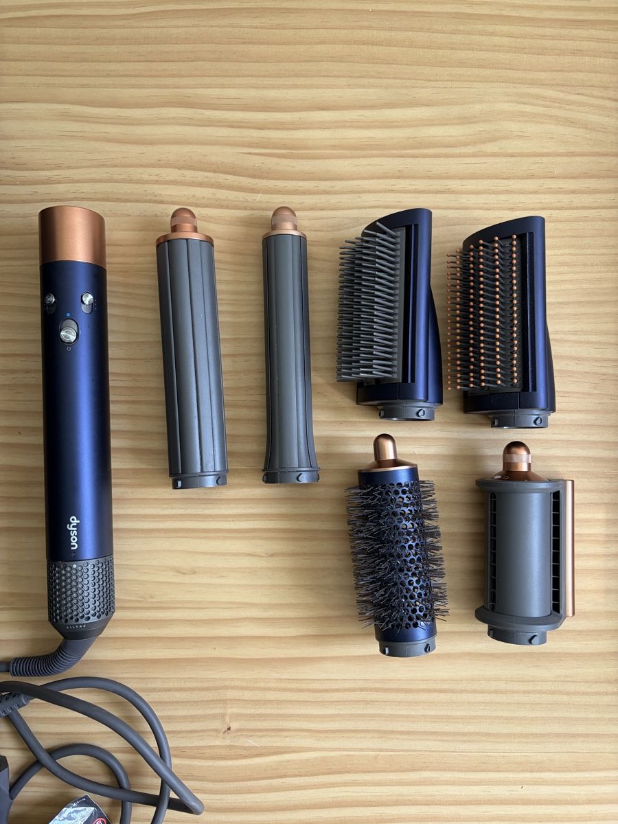 Altro per la cura dei capelli:     Dyson Airwrap Multi-Styler Complete Long - Swiss Plug - – Usato da Zürich venduto da iam_xb5n 3
