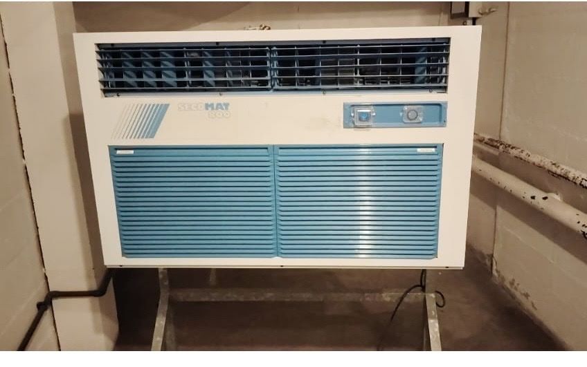 Secomat Machines à sécher: SecoMAT 800 – D'occasion à Crissier par Motard19 1