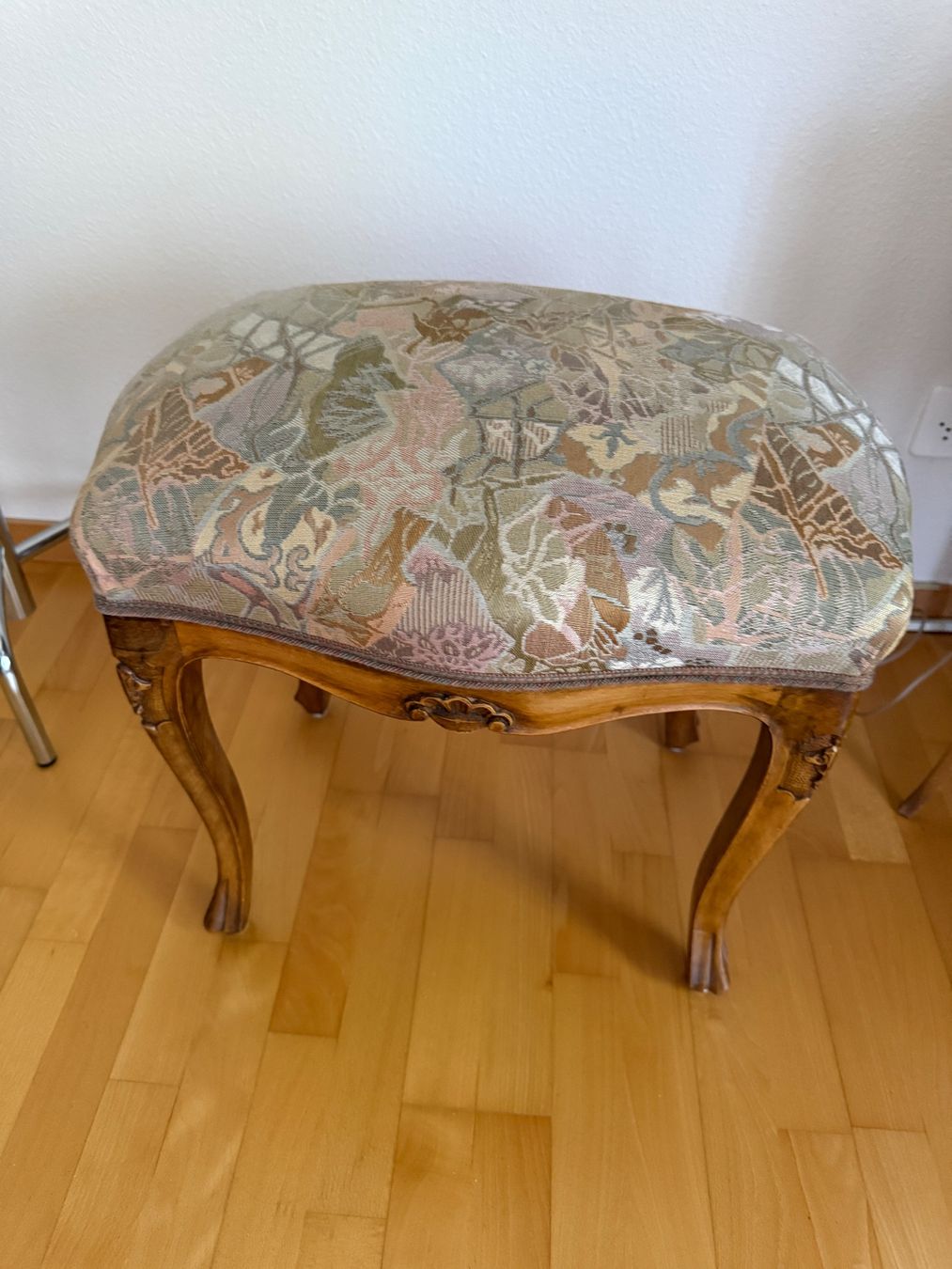 Sedie: Rokoko Louis XV Ensemble Stuhl, Hocker restauriert – Usato da Ittigen venduto da rle_j7jb 4