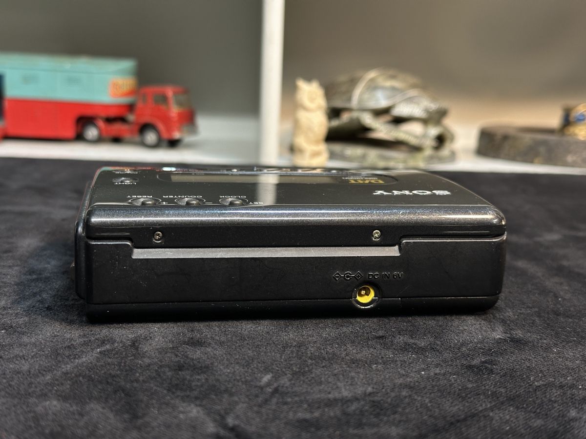 Sony Aufnahmegeräte: SONY TCD-D8 DAT Walkman Recorder – Defekt aus Wädenswil von HobbyZimmer 3