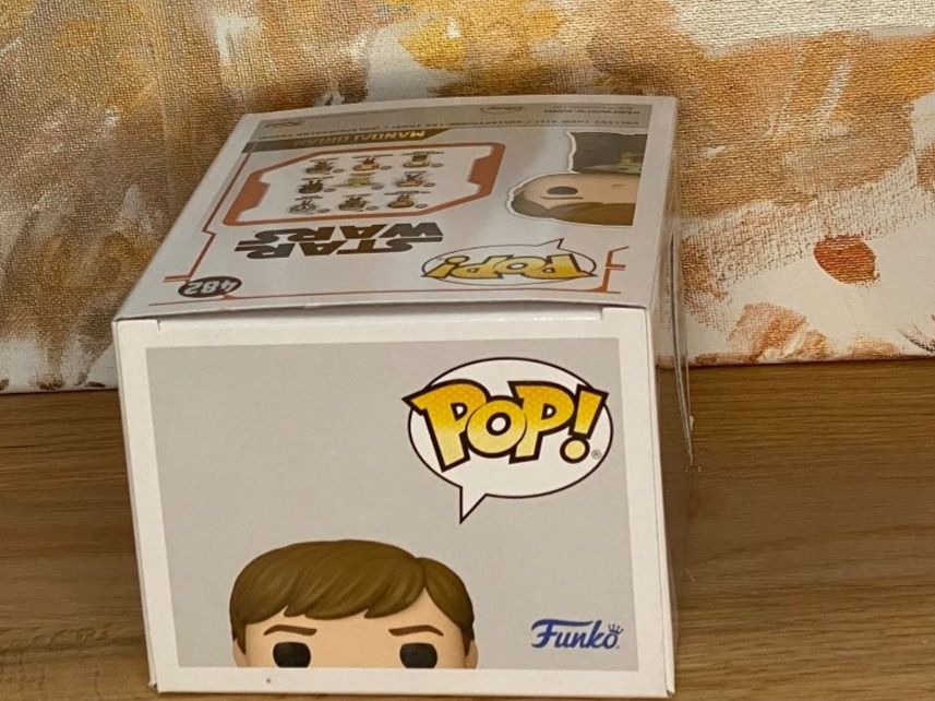 Funko Statuette: Funko Pop - Luke Skywalker with Grogu #482 Star Wars – Nuovo e nell'imballaggio originale da Oensingen venduto da CSCollectors 1