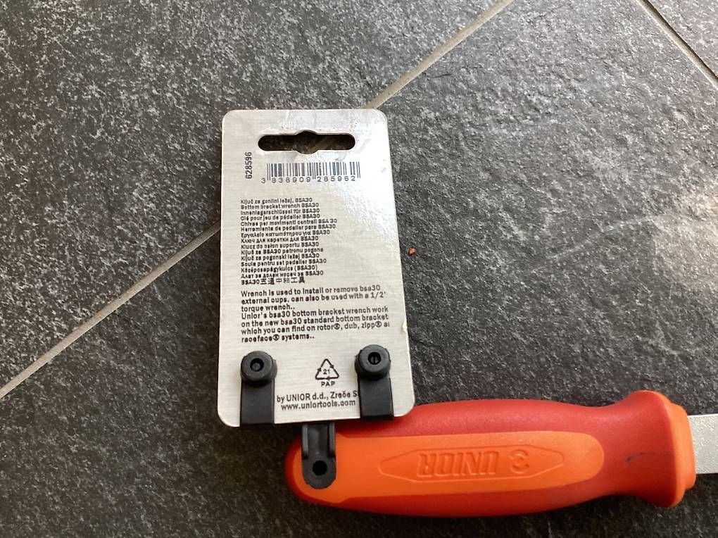 Tutti gli attrezzi: Unior Bottom bracket wrench BSA30 – Usato da Domat Ems venduto da parnifel 1