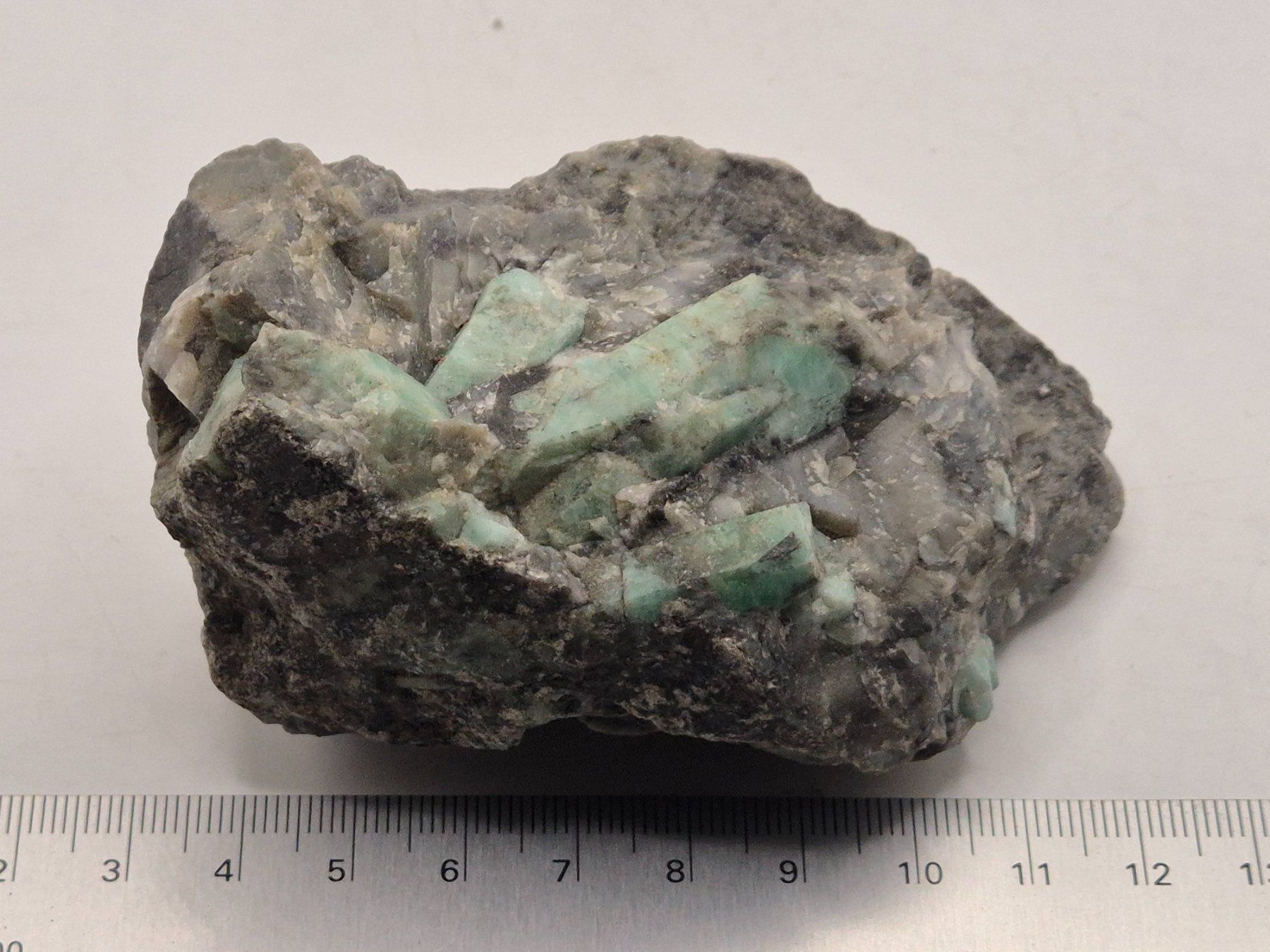 Mineralien & Heilsteine: Smaragd roh in Muttergestein (277) – Neu und originalverpackt aus Winterthur von LukasMineralienOase 3