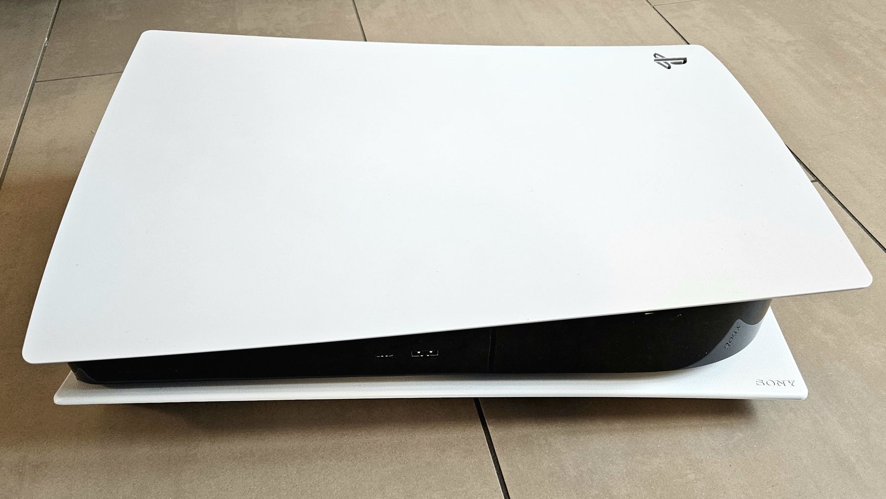Sony Konsolen: PlayStation 5 Disc Edition (PS5) inkl. DualSense Controller – Gebraucht aus Schwerzenbach von Optimist90