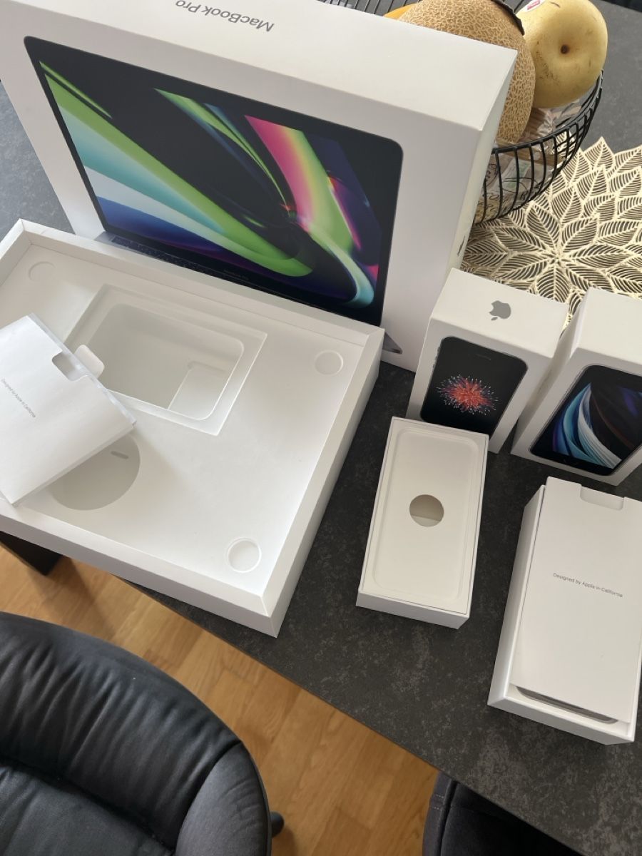 PC: Boîtes - Apple MacBook Pro et boîte de 2 iPhone SE – Usato da Sugiez venduto da sar_pnf8 2
