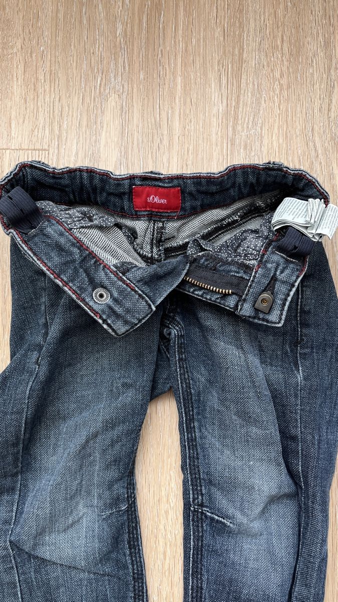 Lotti & Set di vestiti: 3 Jeanshosen Gr. 98 – Usato da Sulz AG venduto da Zissi31324 1