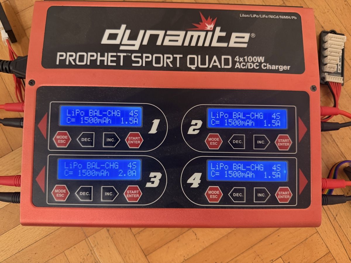 Modellismo RC: Dynamite Ladegerät – Usato da Embrach venduto da 1stSlave 1