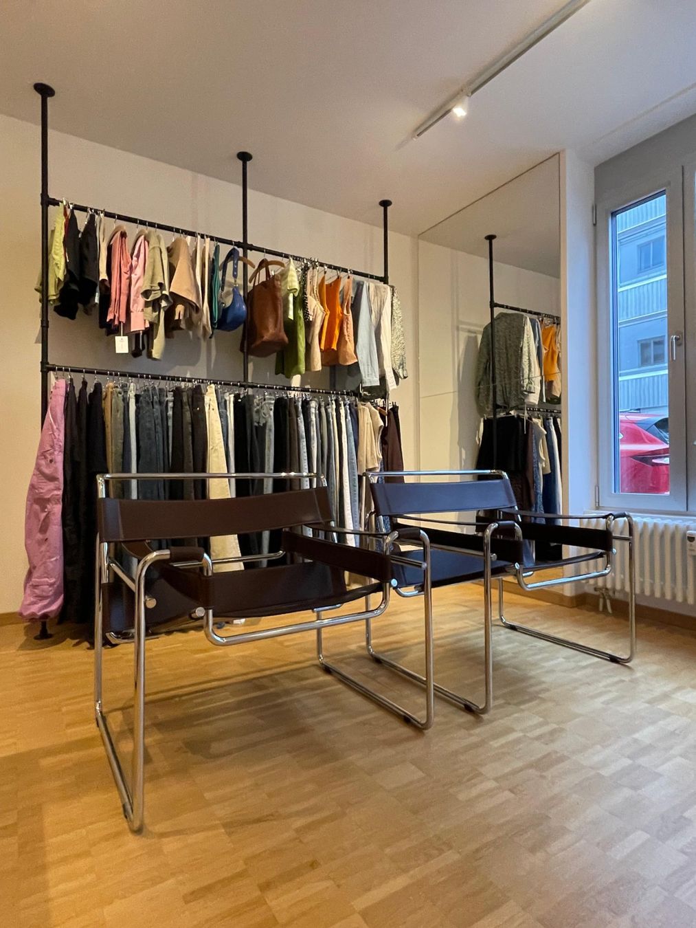 Pamo. Guardaroba: LOFT 4 // Teleskop Kleiderstange – Usato da Reinach BL venduto da meu_68d7 2