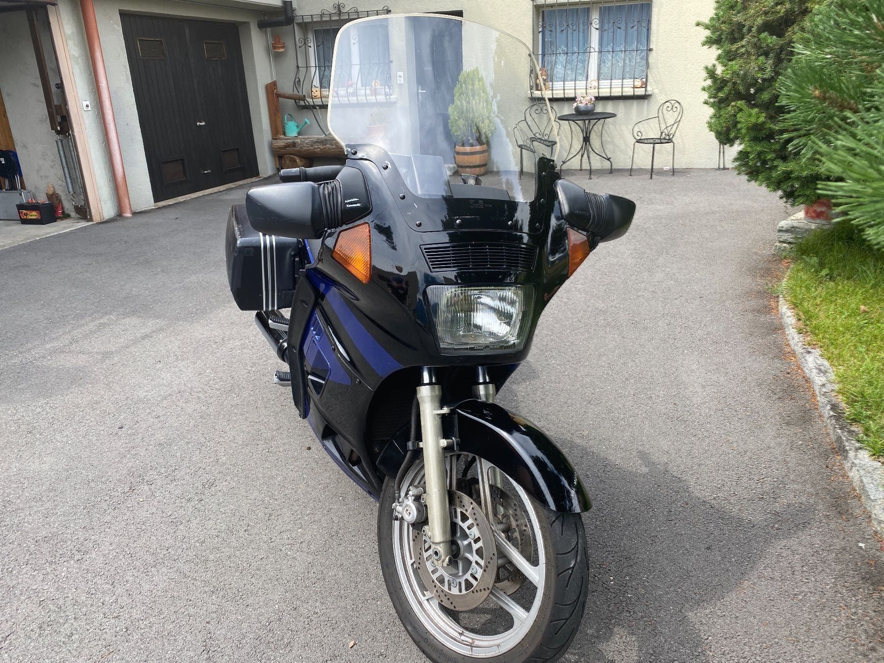 Kawasaki Touring: Kawasaki Z1000 GTR – Usato da Guttet-Feschel venduto da yellowhouse01 1