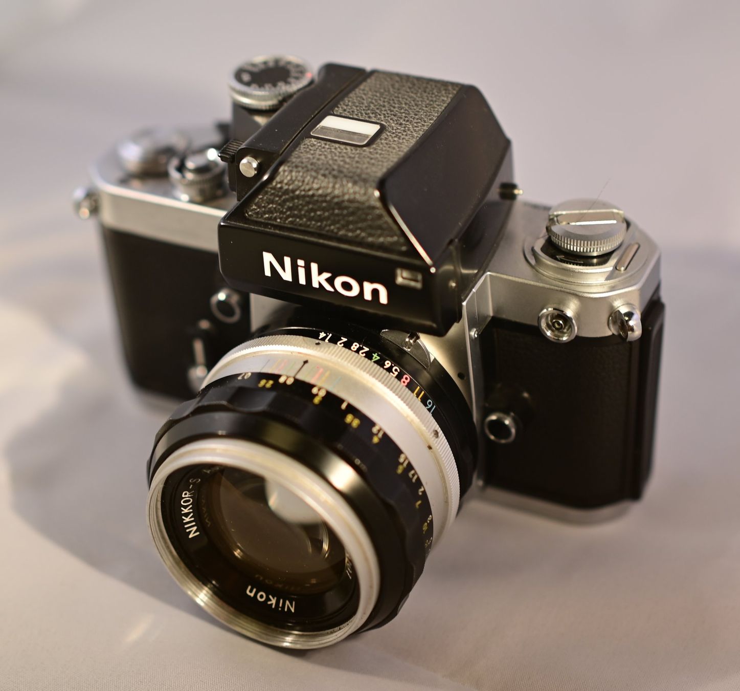 Nikon Kamera: Nikon F2 mit drei Objektiven – Gebraucht aus Uster von Stoessda 2