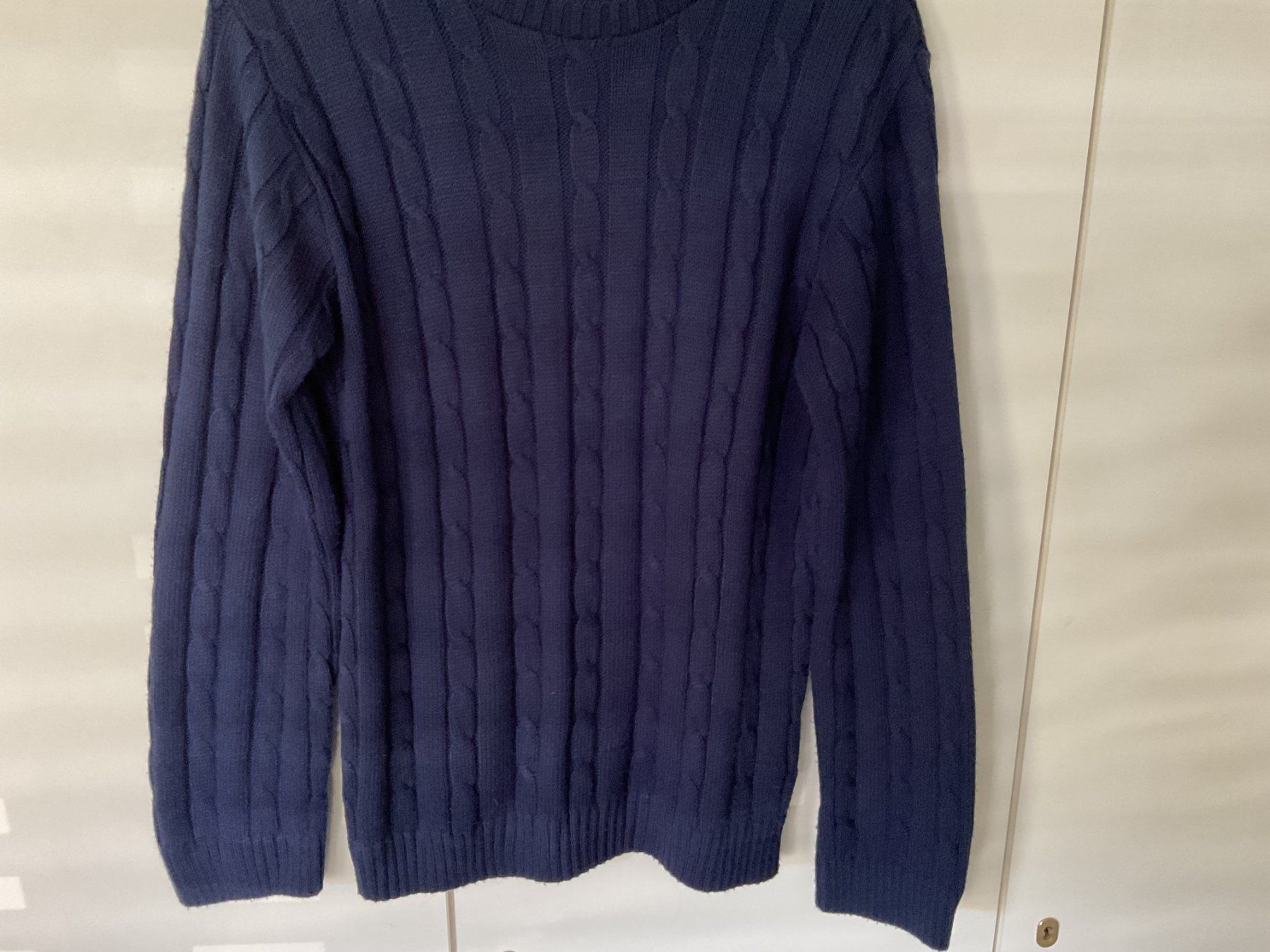 Maglioni & Felpe: Pullover dunkelblau, Zopfmuster - Gr. M – Usato da Walchwil venduto da Budy7 1