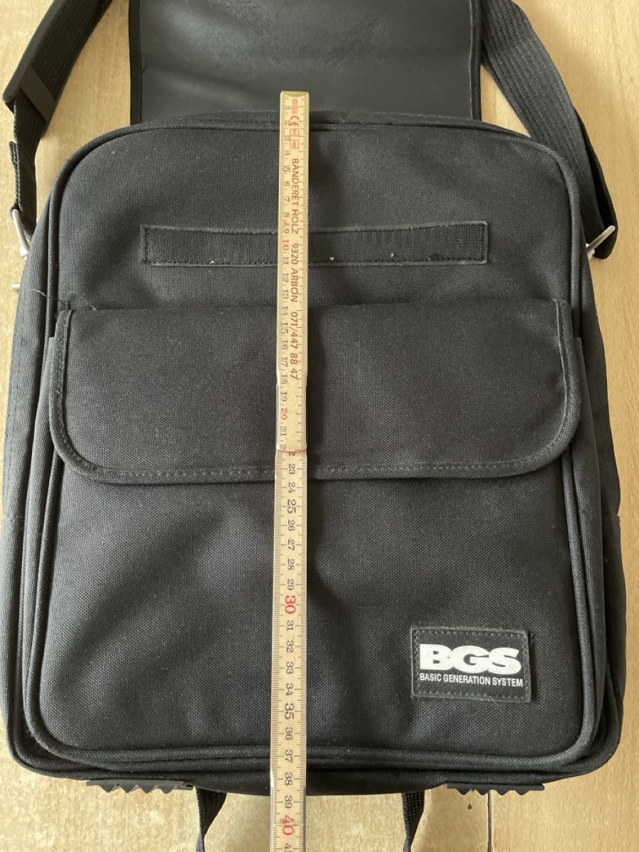 Taschen: Umhängetasche BGS Basic Generation System schwarz gebraucht – Neu (gemäss Beschreibung) aus Gossau SG von kro_8hmw 5