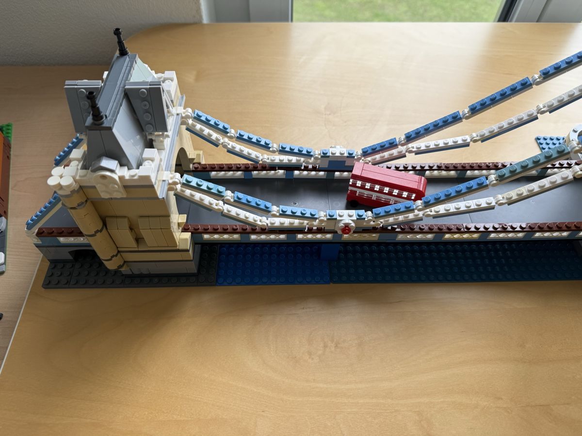 Lego Kit di costruzioni: LEGO Tower Bridge 10214 + Erweiterung  – Usato da Nidfurn venduto da suter.glarus 1