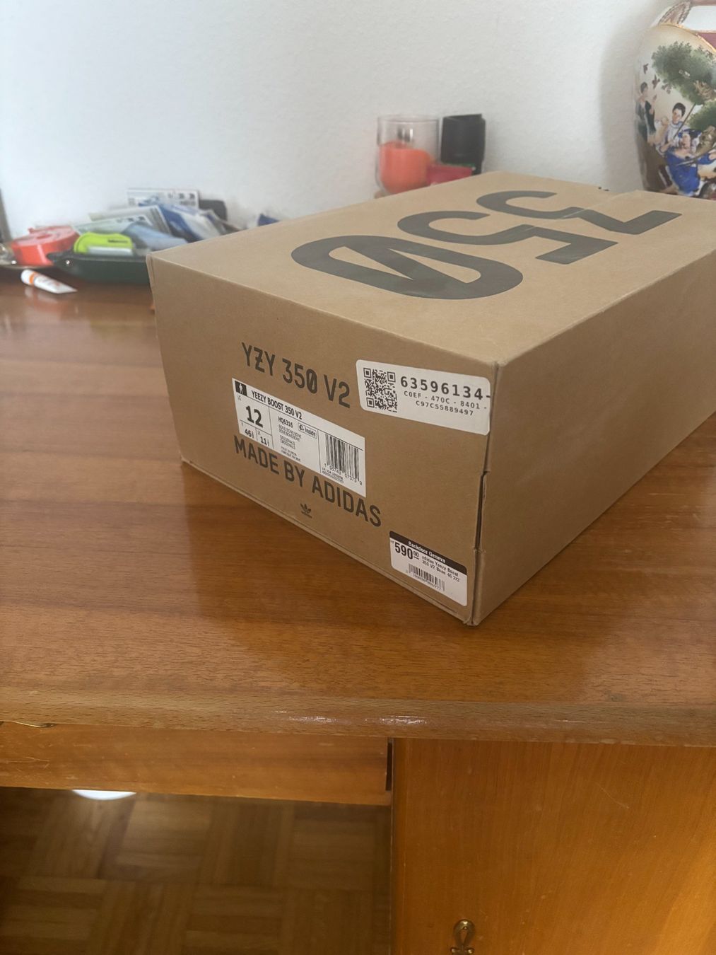 Scarpe da uomo: Boîte Yeezy Boost 350 V2 originale, sans chaussures – Nuovo (secondo la descrizione) da Petit-lancy venduto da ZSel 2