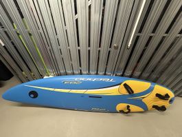 Windsurfausrüstung komplett - Surfboard 152l, Segel 4.9m2