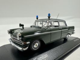 Opel Kapitän 1:43 Polizei, limitiert, Acrylbox, MINICHAMPS