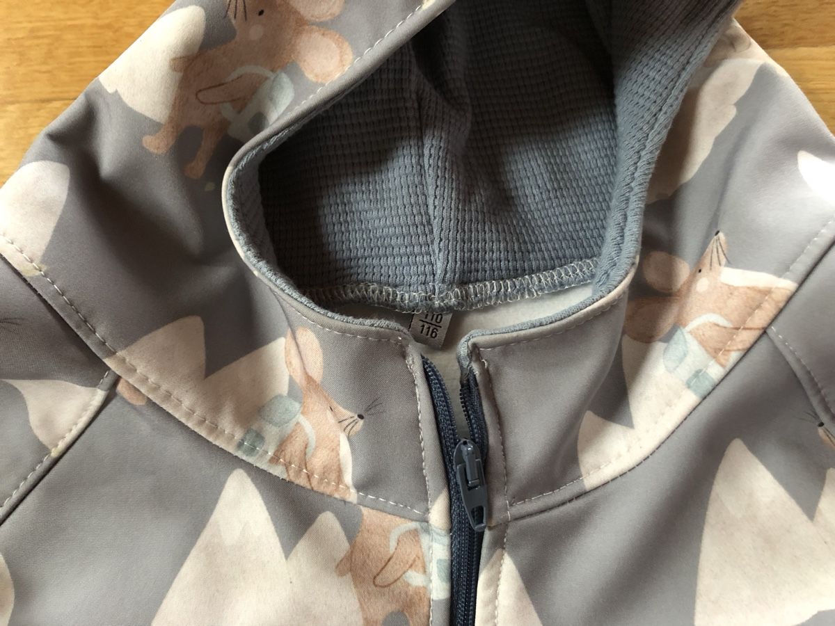 Giacche & Cappotti: Softshell Jacke neu handgenäht 110/116 – Nuovo (secondo la descrizione) da Vordemwald venduto da dominiqueh. 3