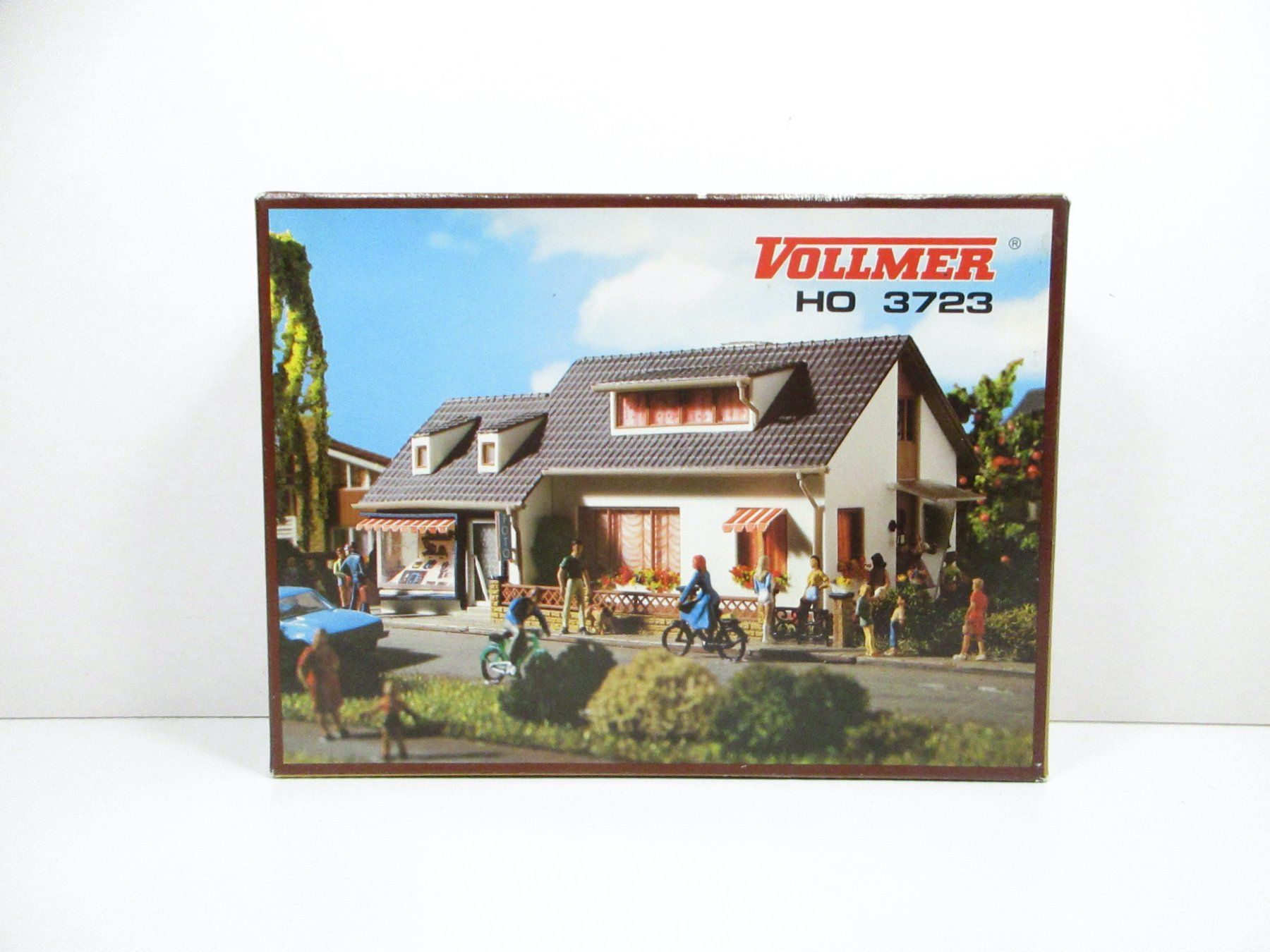 Vollmer Modelleisenbahnen: Vollmer H0 3723 Wohnhaus mit Ladengeschäft – Neu und originalverpackt aus Olten von Heinrich875